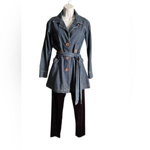 DENIM JACKET by MARISA. Size Small.     BL/RD 9